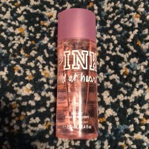 PINK Body spray Wild at Heart